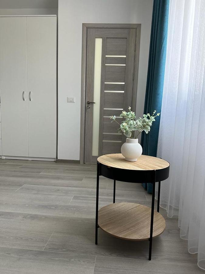 Luxury Studios Blvd. G. Enescu Suceava Exterior photo