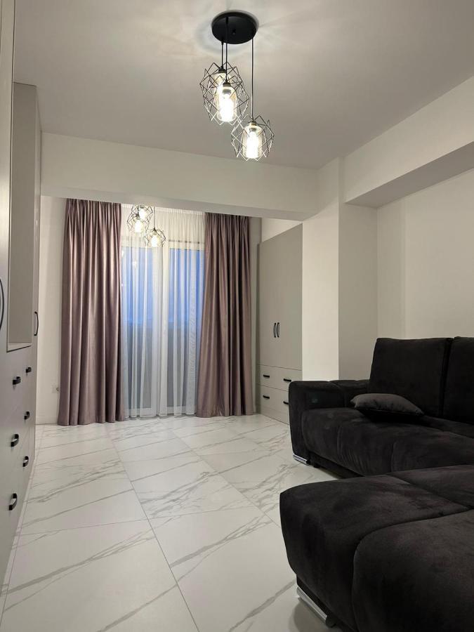 Luxury Studios Blvd. G. Enescu Suceava Exterior photo