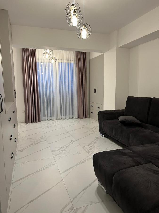 Luxury Studios Blvd. G. Enescu Suceava Exterior photo